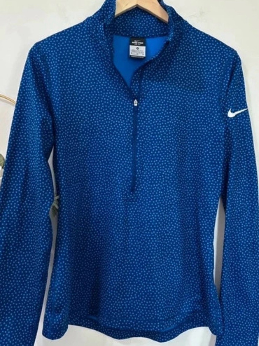 Nike Women's Blue Long-Sleeve Half-Zip Performance